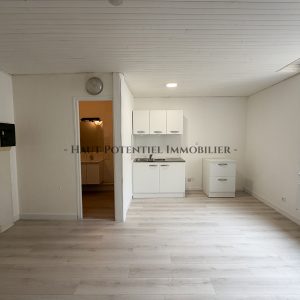 STUDIO 25m2 à SAINT NICOLAS DE PORT